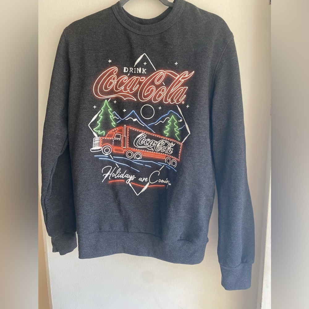 Coca Cola christmas crewneck long sleeve pullover medium